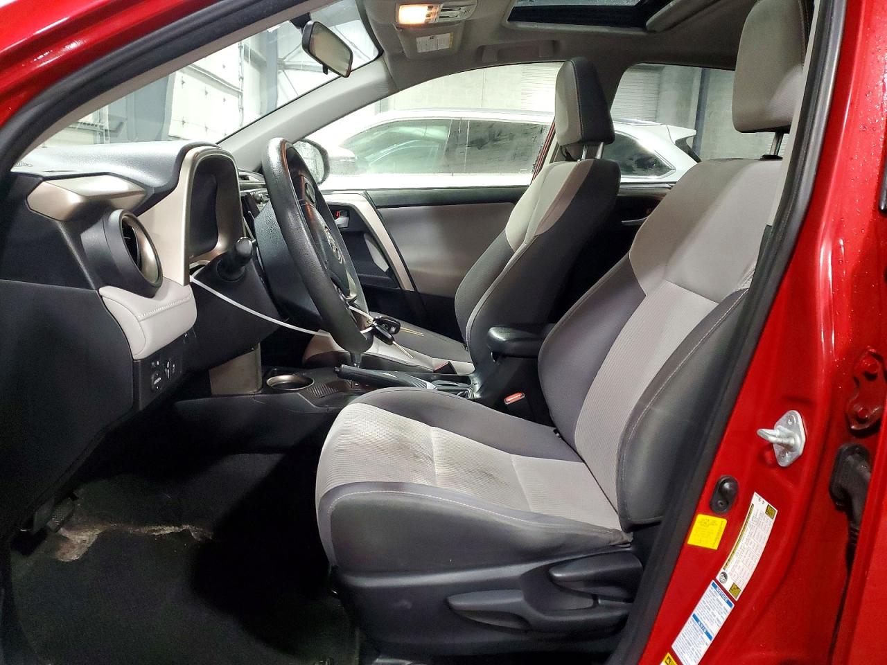 2014 TOYOTA RAV4 XLE photo 7