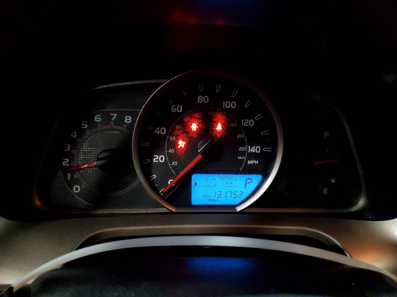 2014 TOYOTA RAV4 XLE photo 9