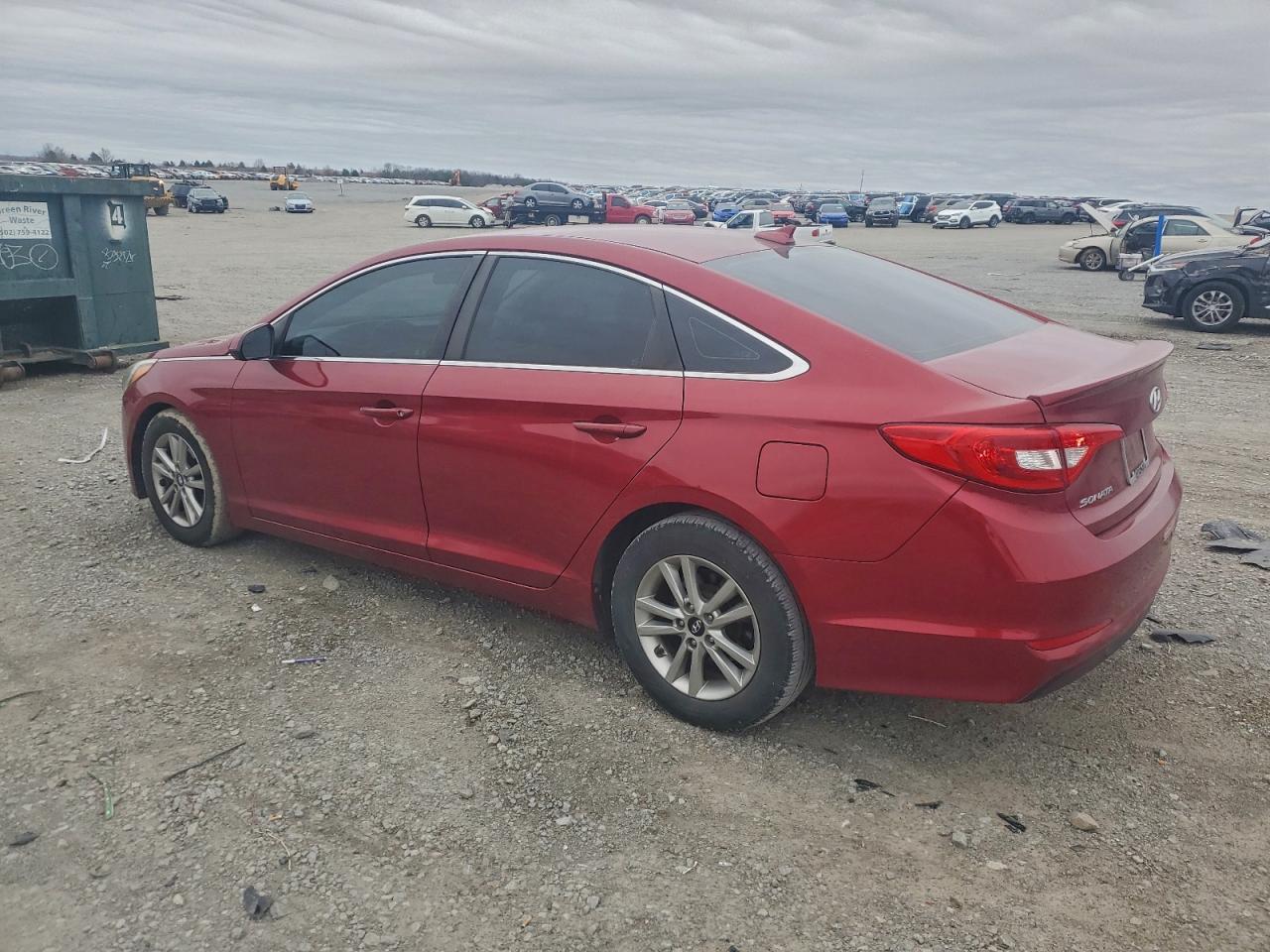 2015 HYUNDAI SONATA SE photo 2