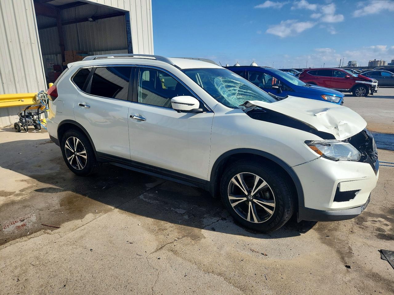 2020 NISSAN ROGUE S photo 4