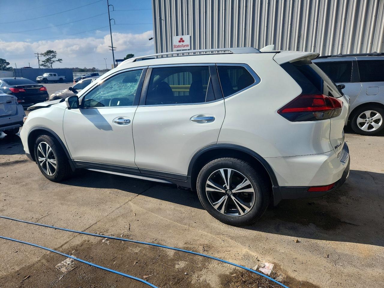 2020 NISSAN ROGUE S photo 2