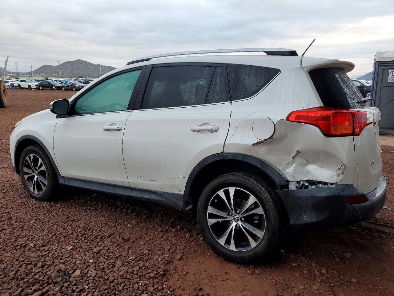2015 TOYOTA RAV4 LIMITED photo 2