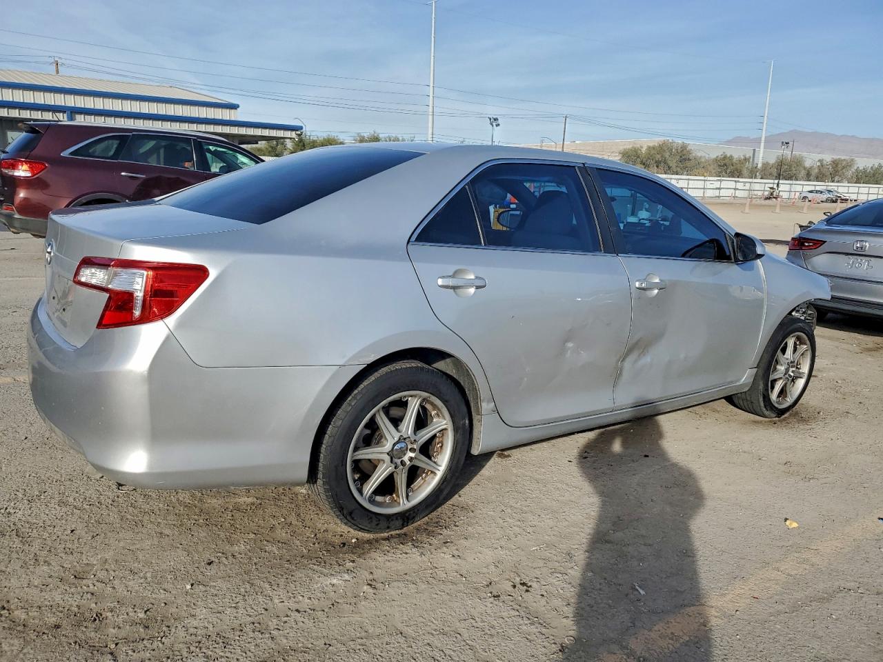 2014 TOYOTA CAMRY L photo 7