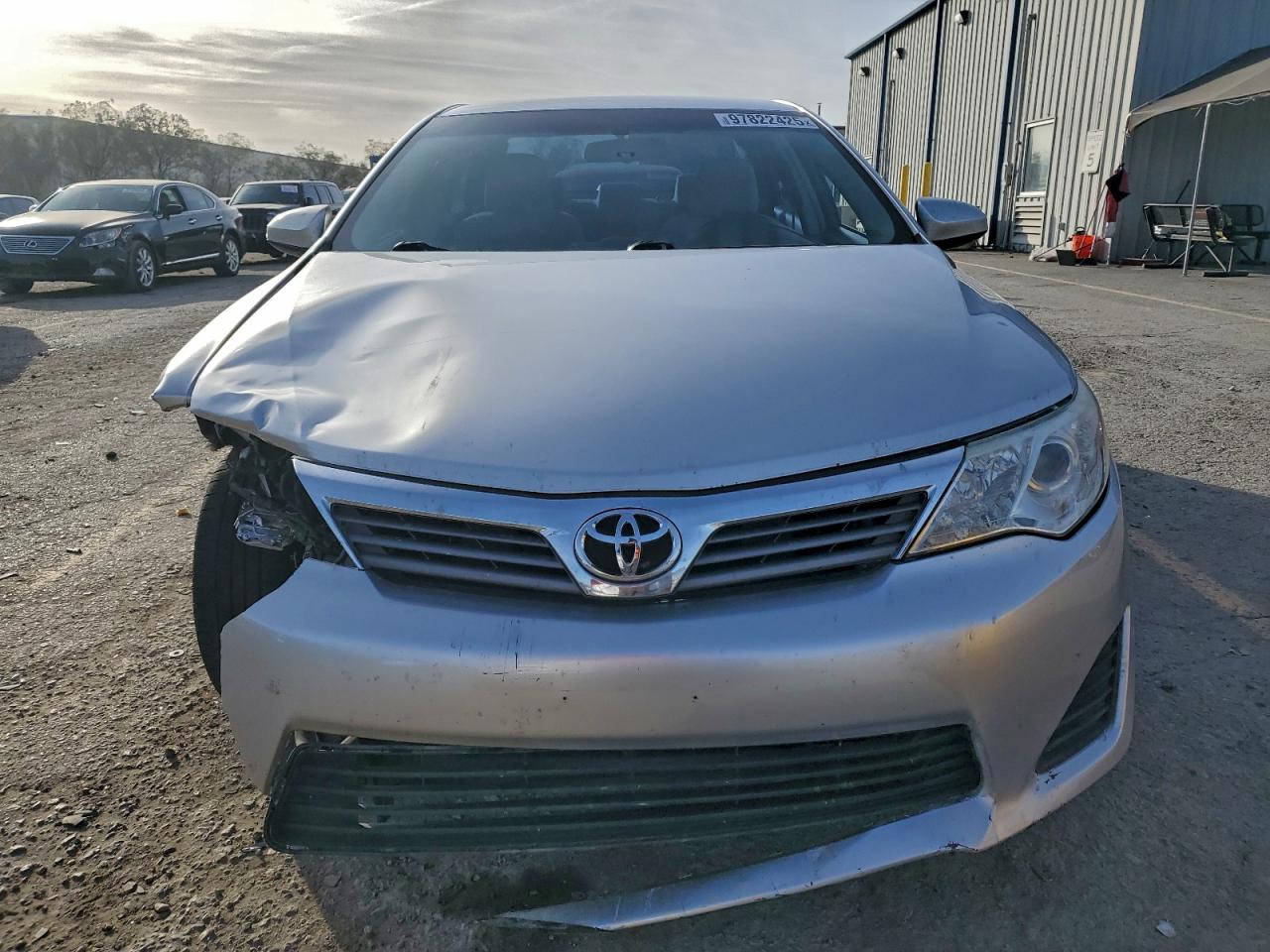 2014 TOYOTA CAMRY L photo 13