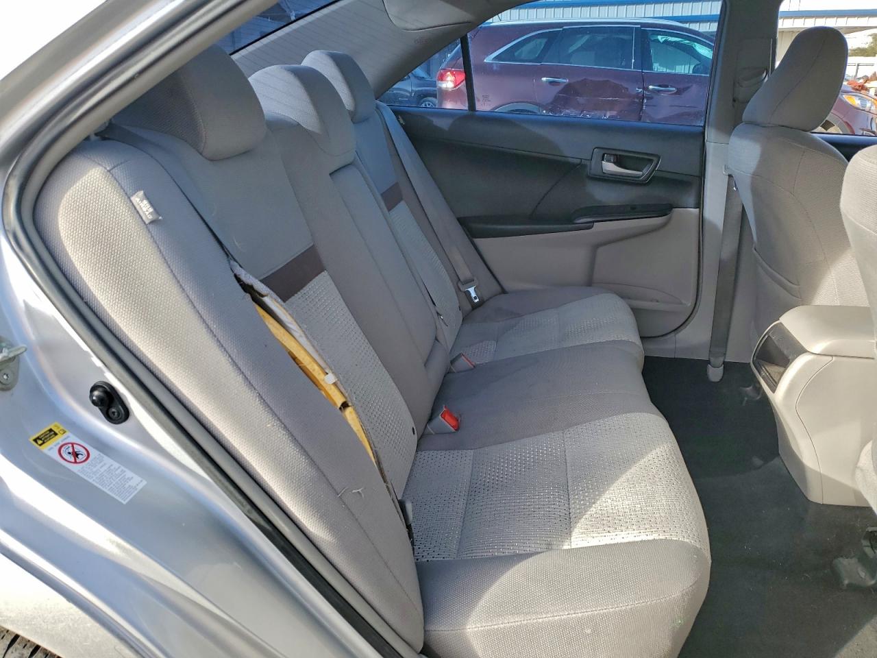 2014 TOYOTA CAMRY L photo 28