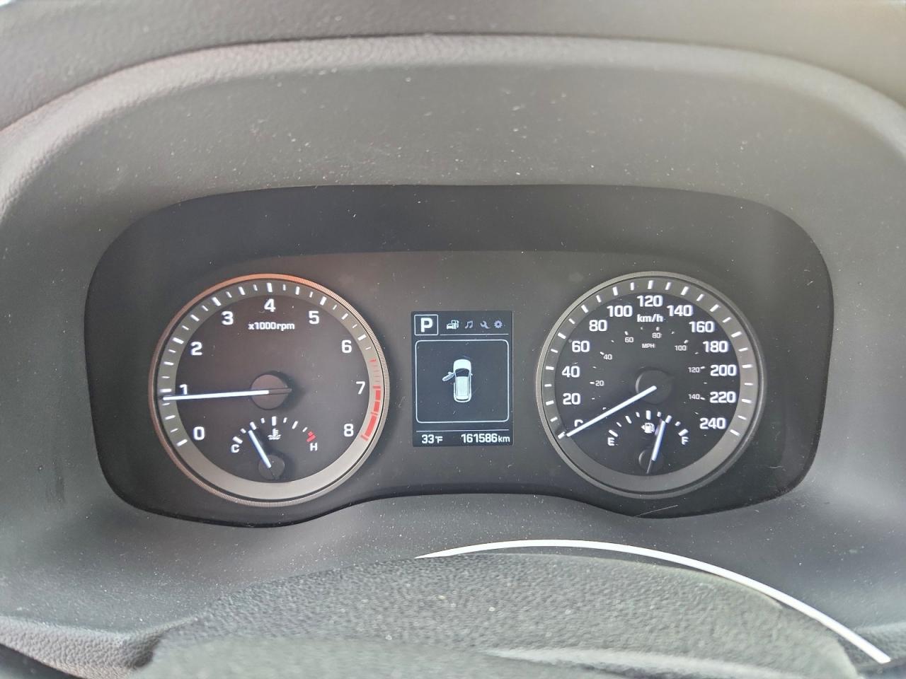 2017 HYUNDAI TUCSON SE photo 25