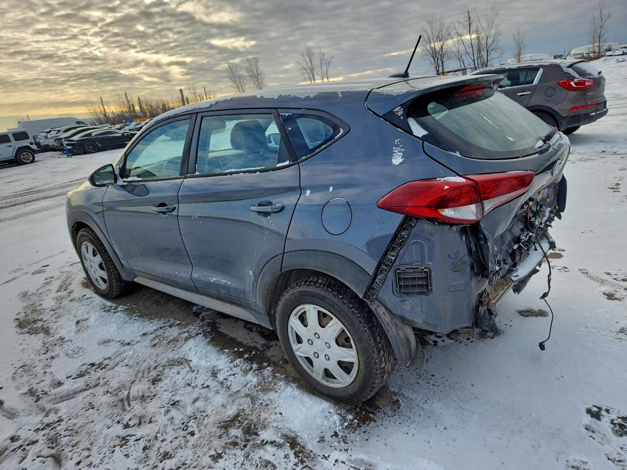 2017 HYUNDAI TUCSON SE photo 4