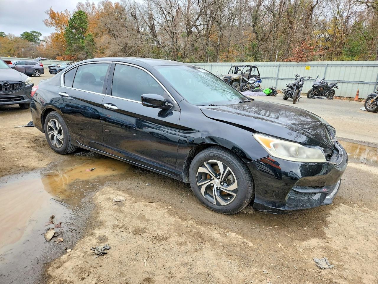 2017 HONDA ACCORD LX photo 10