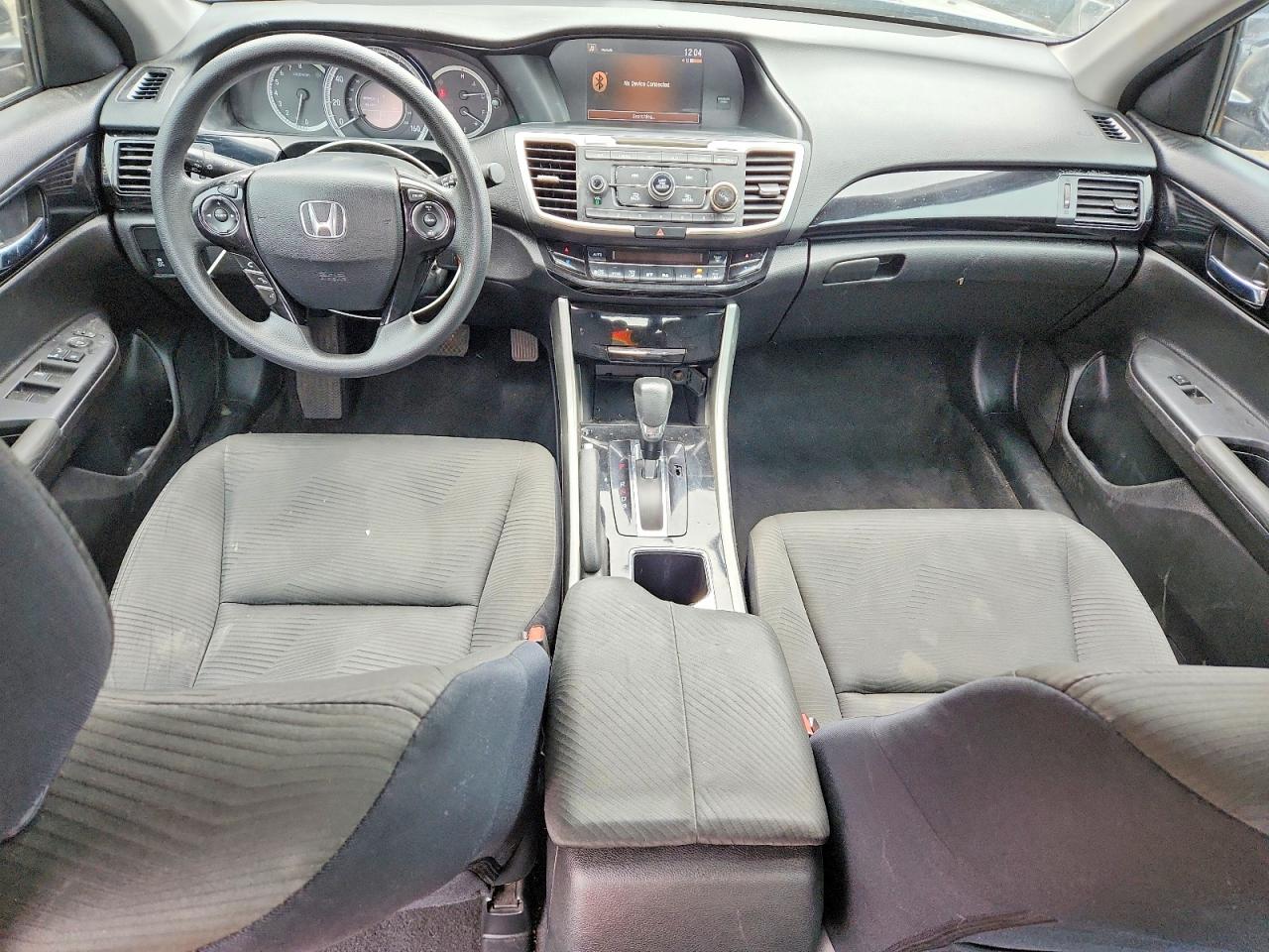 2017 HONDA ACCORD LX photo 22
