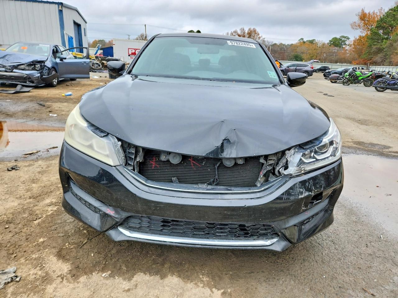 2017 HONDA ACCORD LX photo 13
