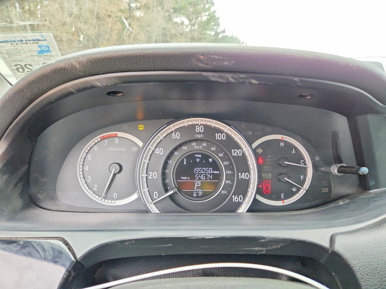 2017 HONDA ACCORD LX photo 25