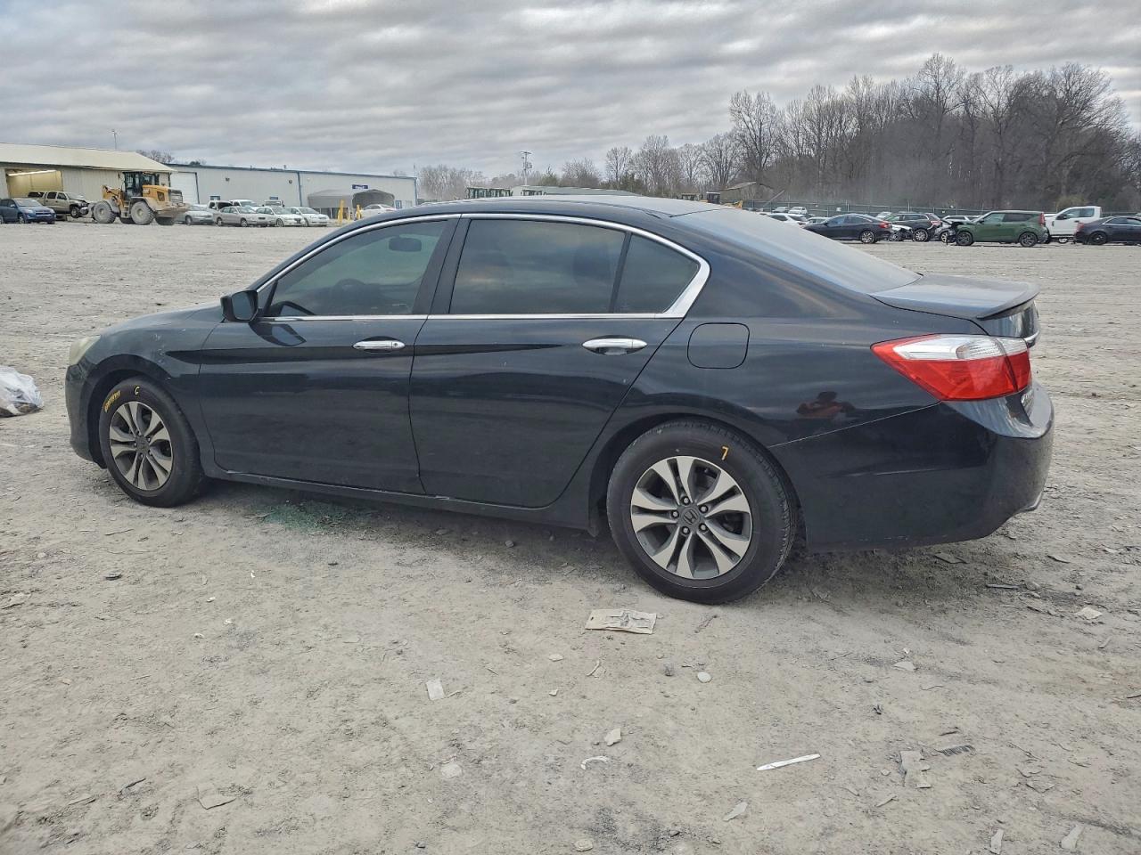 2015 HONDA ACCORD LX photo 2