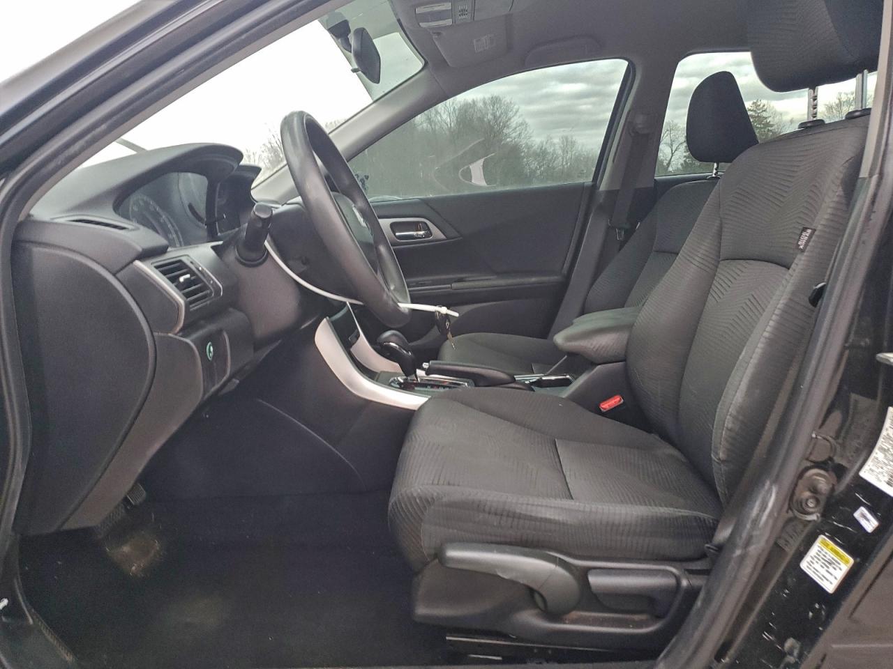 2015 HONDA ACCORD LX photo 7