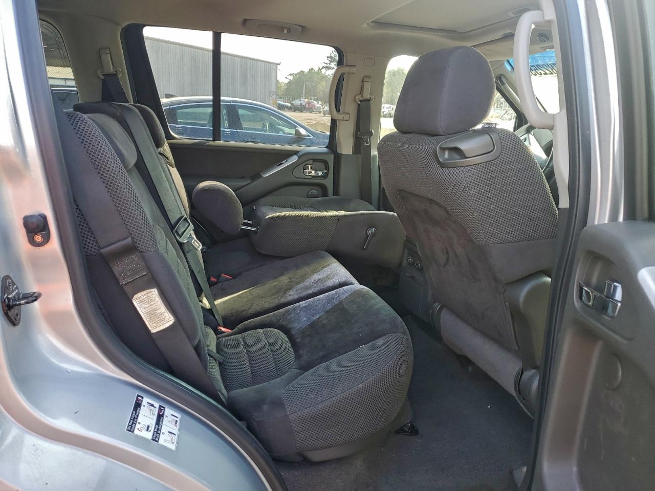 2008 NISSAN PATHFINDER S photo 11