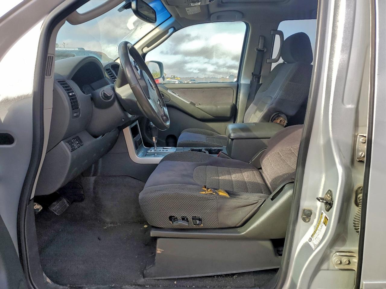 2008 NISSAN PATHFINDER S photo 7