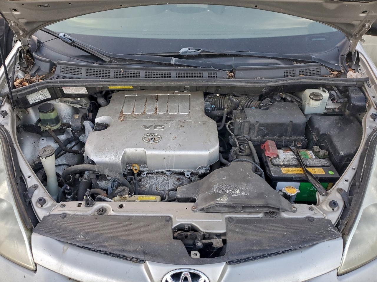 2009 TOYOTA SIENNA CE photo 12