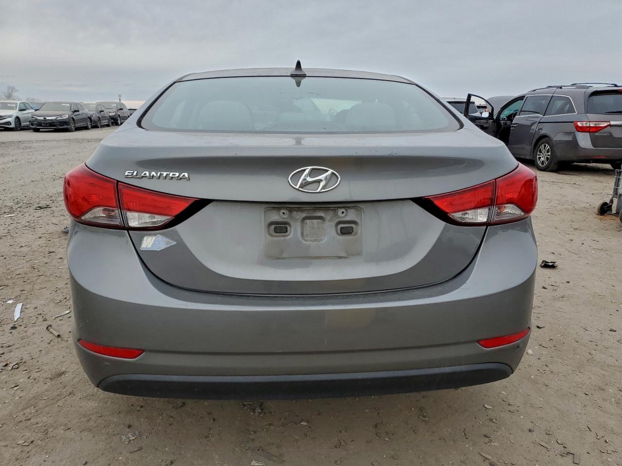 2014 HYUNDAI ELANTRA SE photo 6
