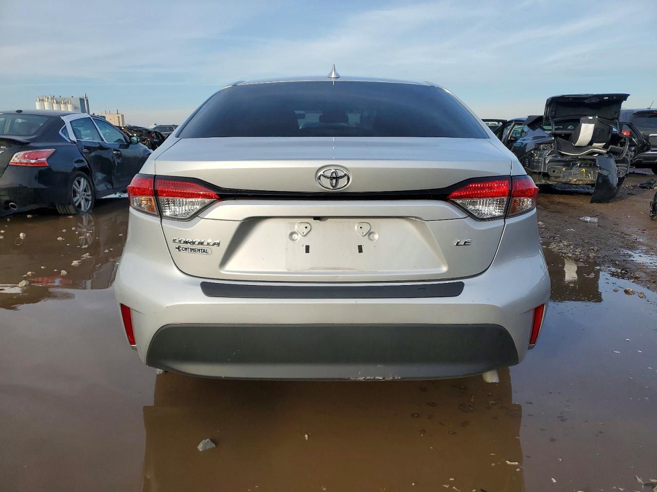 2023 TOYOTA COROLLA LE photo 6