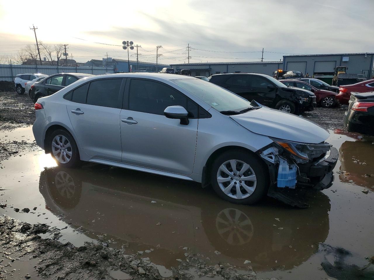 2023 TOYOTA COROLLA LE photo 4