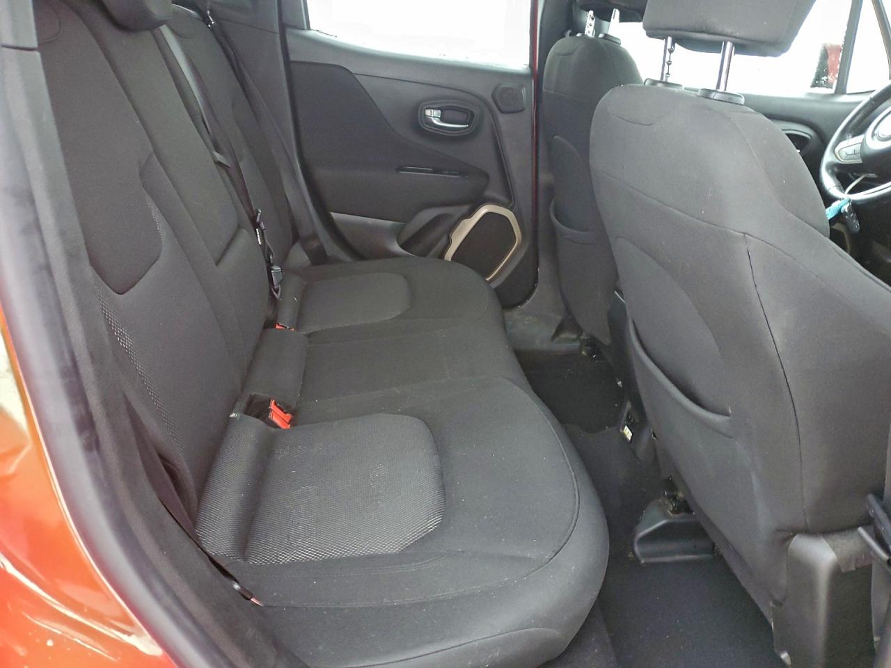 2015 JEEP RENEGADE LATITUDE photo 11