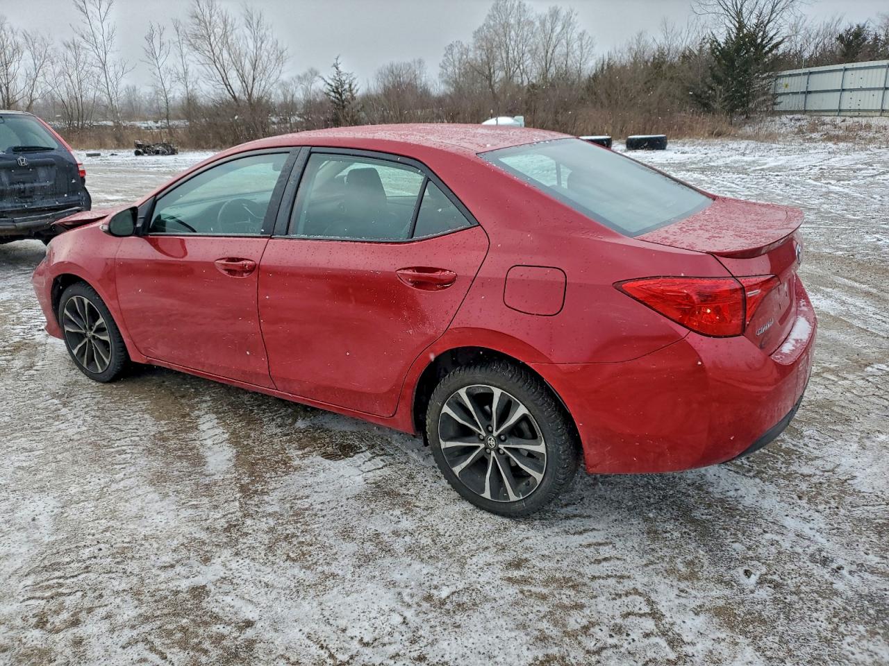 2018 TOYOTA COROLLA L photo 2