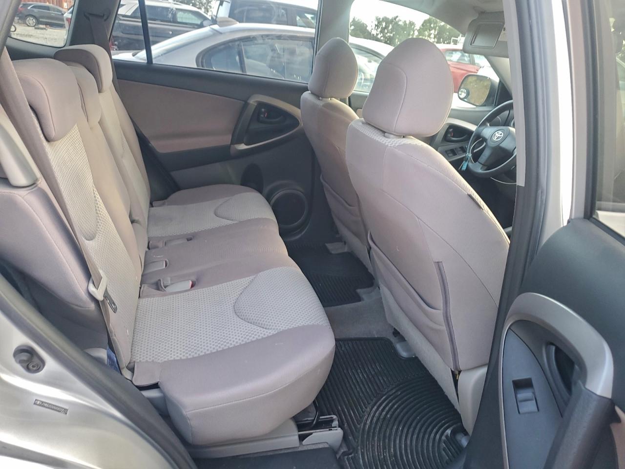2006 TOYOTA RAV4 photo 11