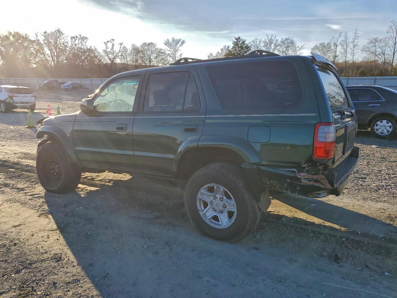 2000 TOYOTA 4RUNNER SR5 photo 2