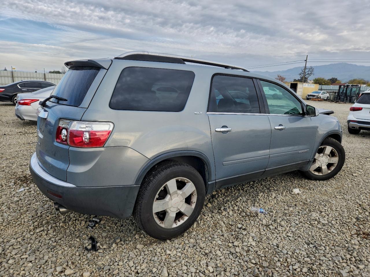 2008 GMC ACADIA SLT-1 photo 3