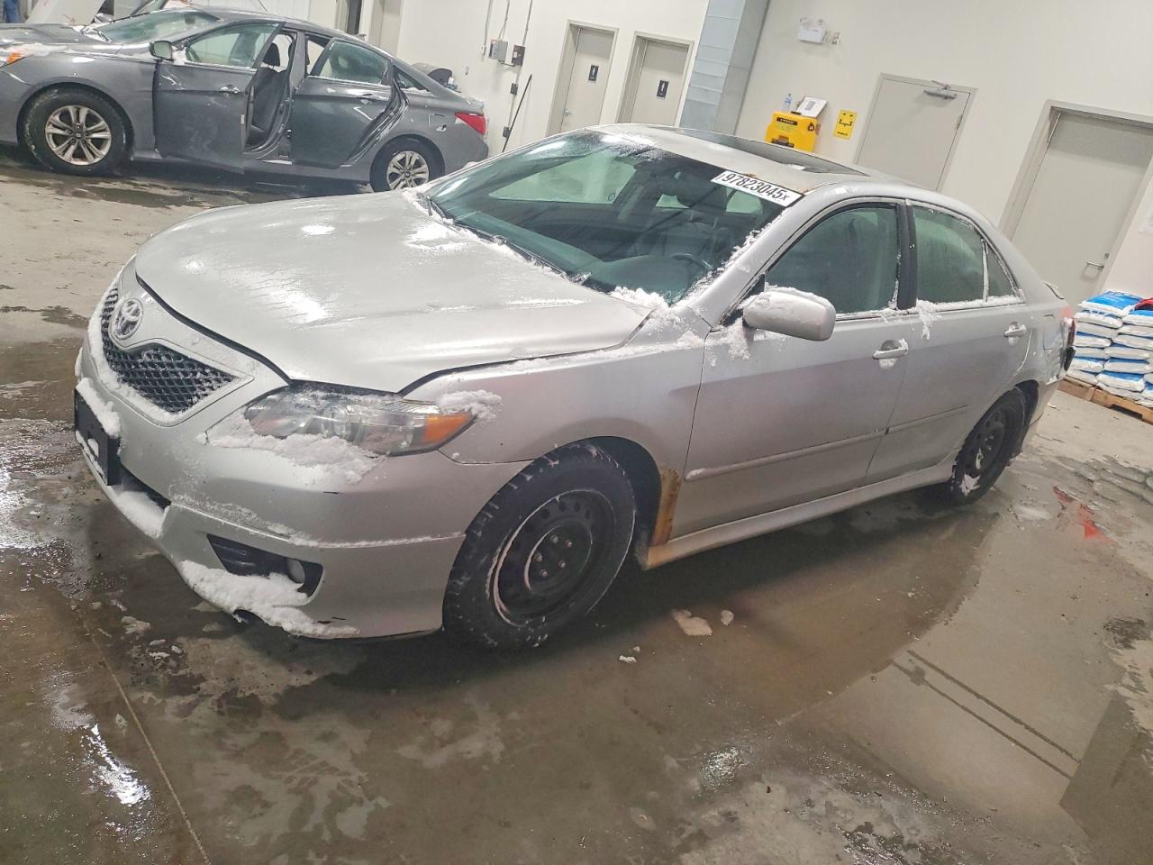 2010 TOYOTA CAMRY