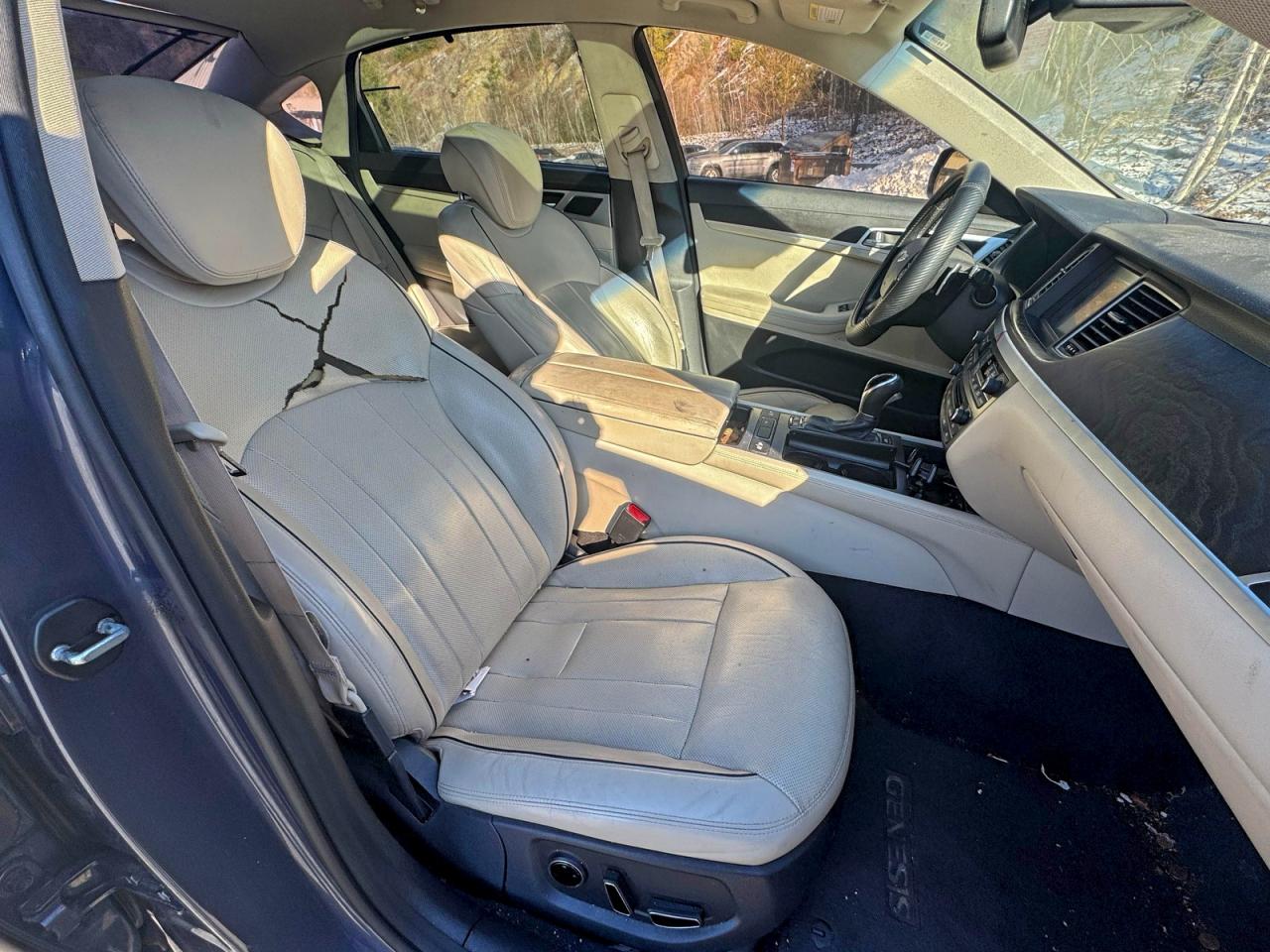2015 HYUNDAI GENESIS 5.0L photo 5