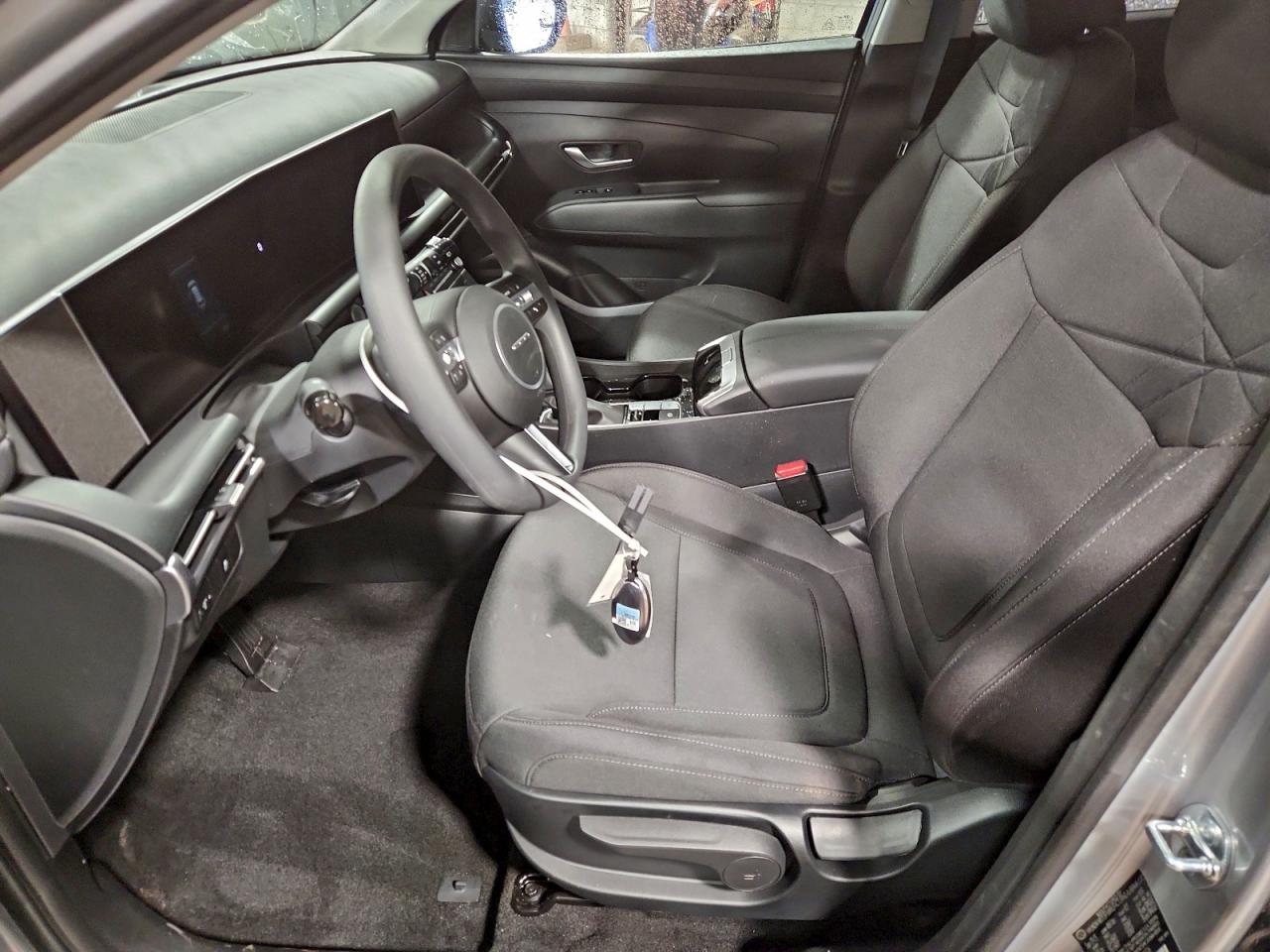 2026 HYUNDAI TUCSON SE photo 7