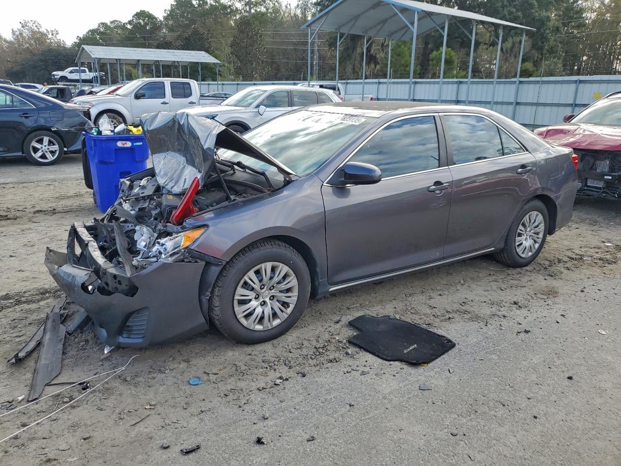 2014 TOYOTA CAMRY