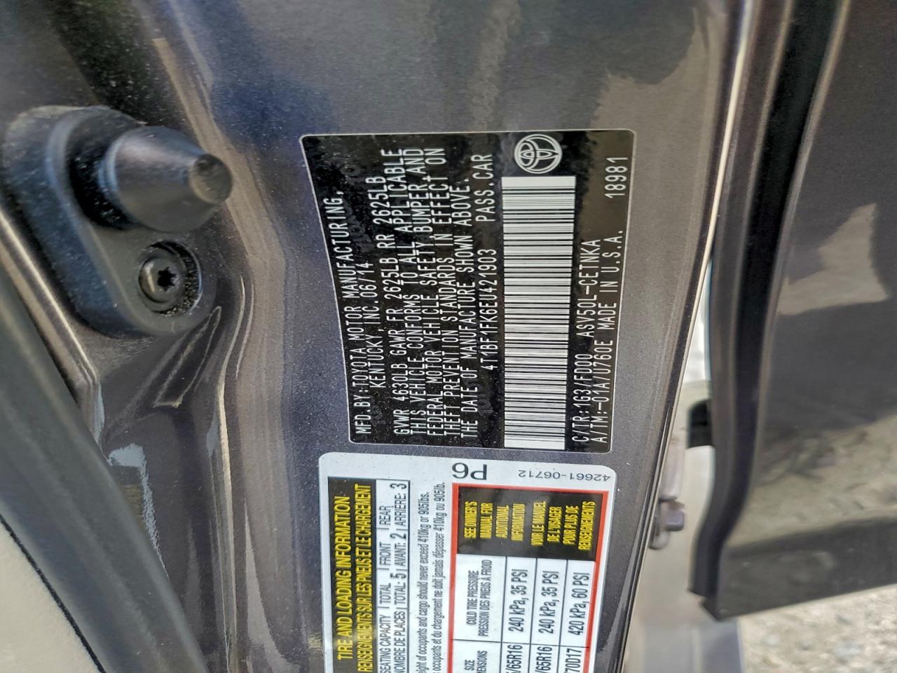 2014 TOYOTA CAMRY L photo 23