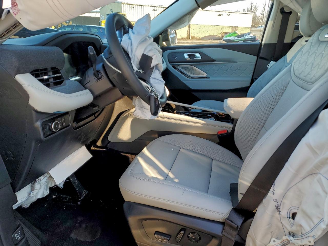 2025 FORD EXPLORER PLATINUM photo 7