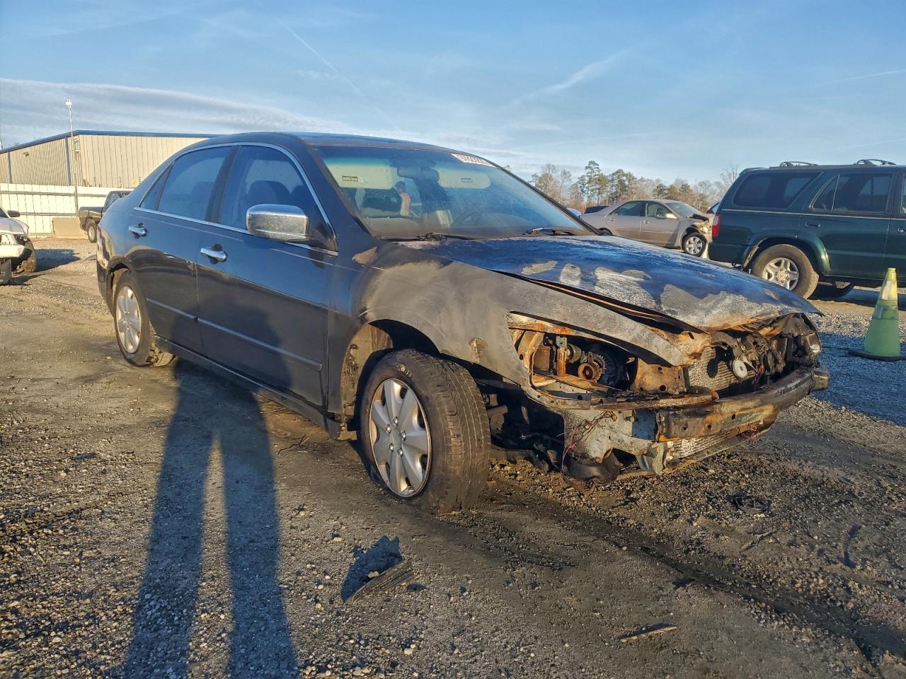2004 HONDA ACCORD LX photo 4