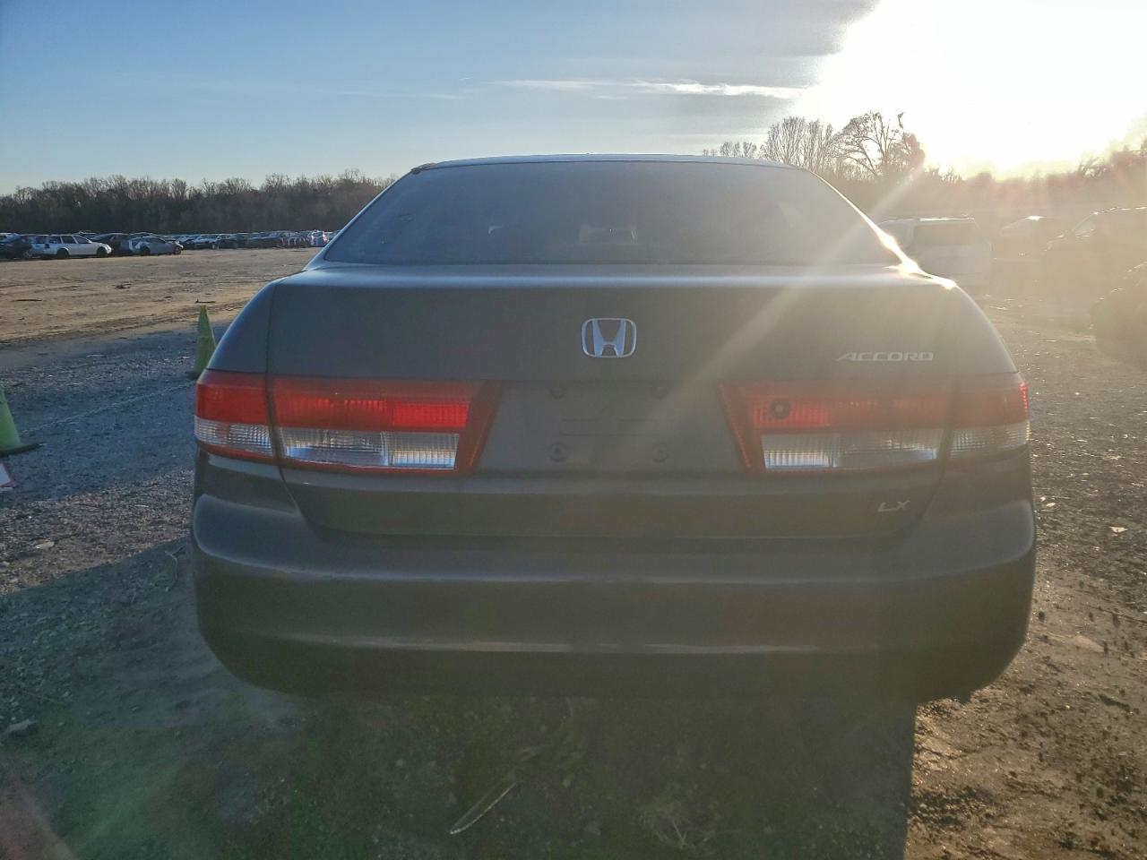 2004 HONDA ACCORD LX photo 6