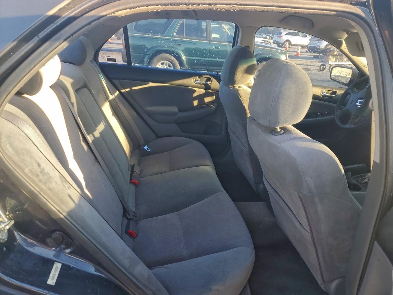 2004 HONDA ACCORD LX photo 10