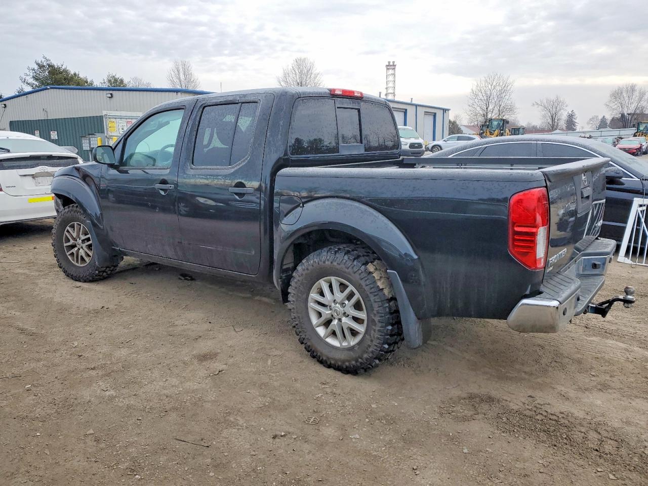 2019 NISSAN FRONTIER S photo 2