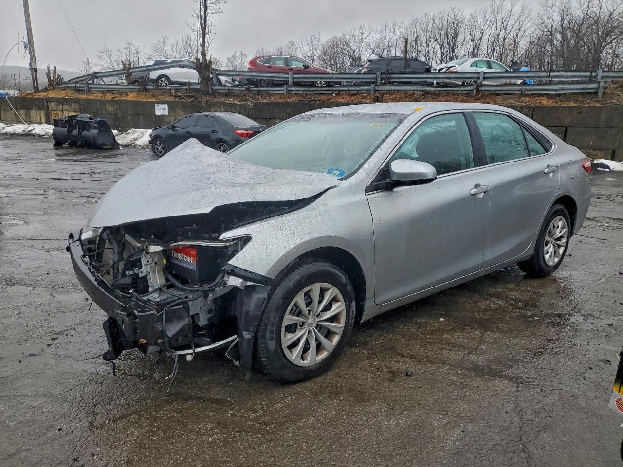 2016 TOYOTA CAMRY