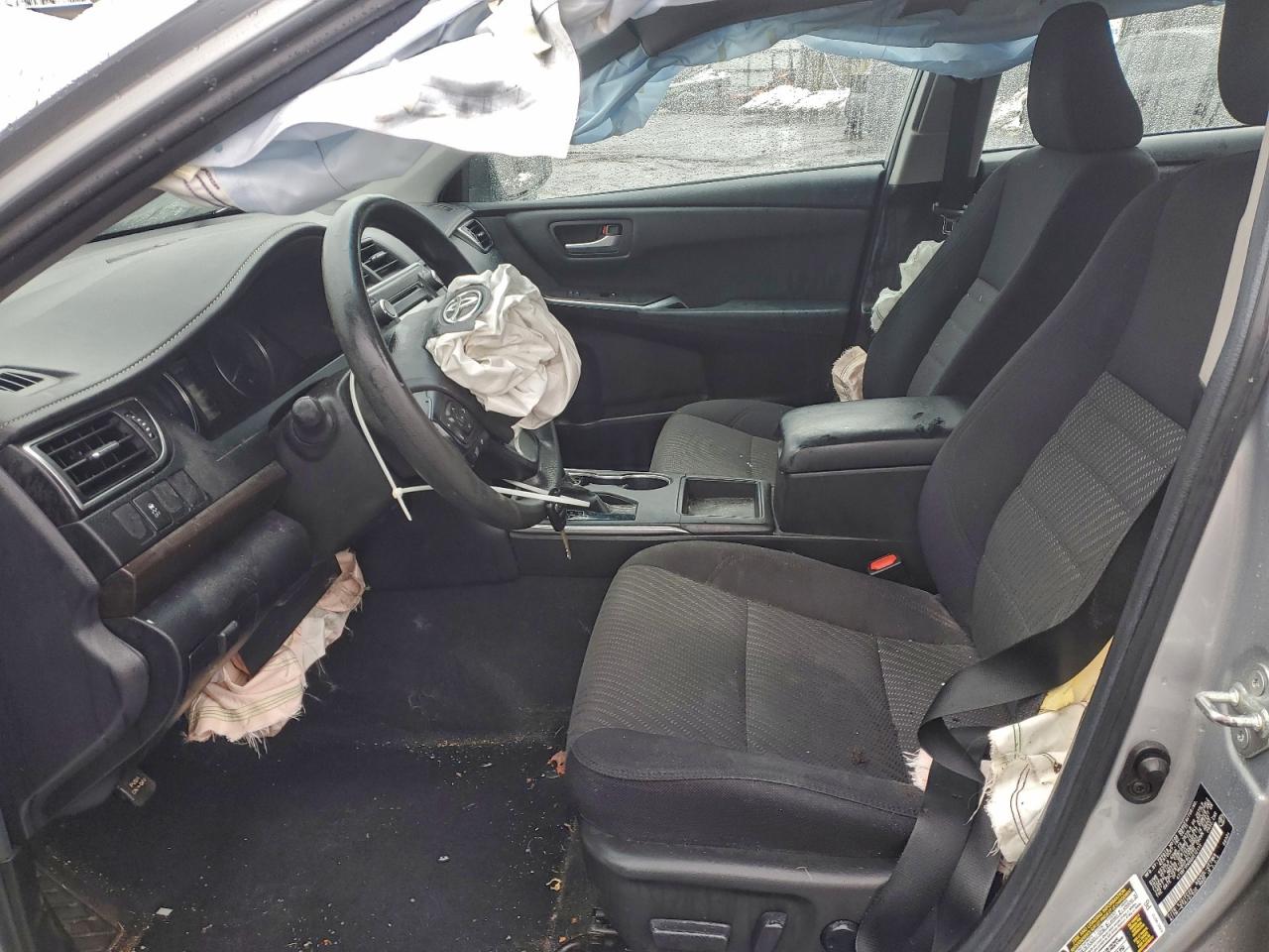2016 TOYOTA CAMRY LE photo 7