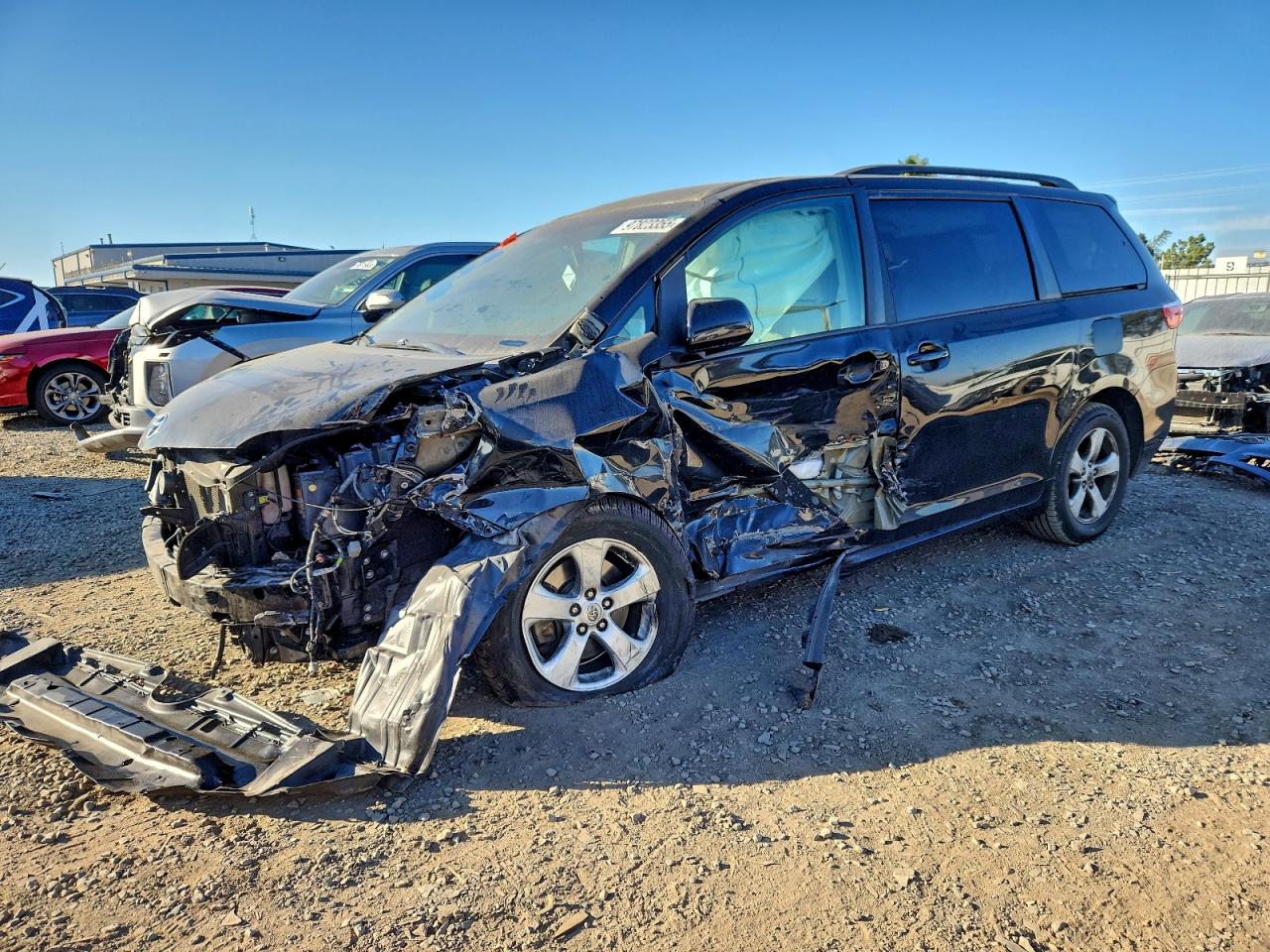 2017 TOYOTA SIENNA