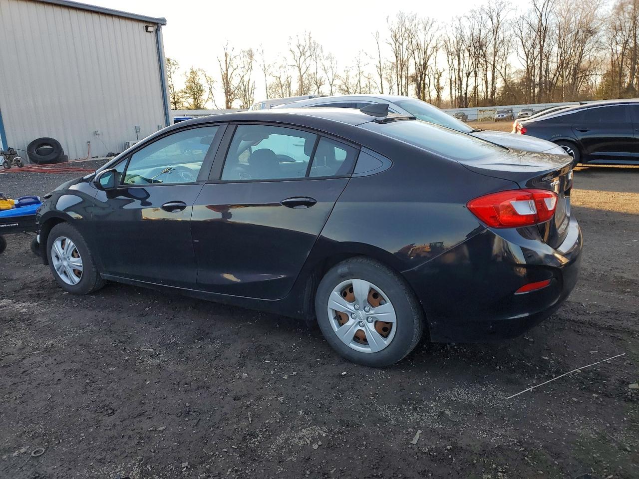 2016 CHEVROLET CRUZE LS photo 2