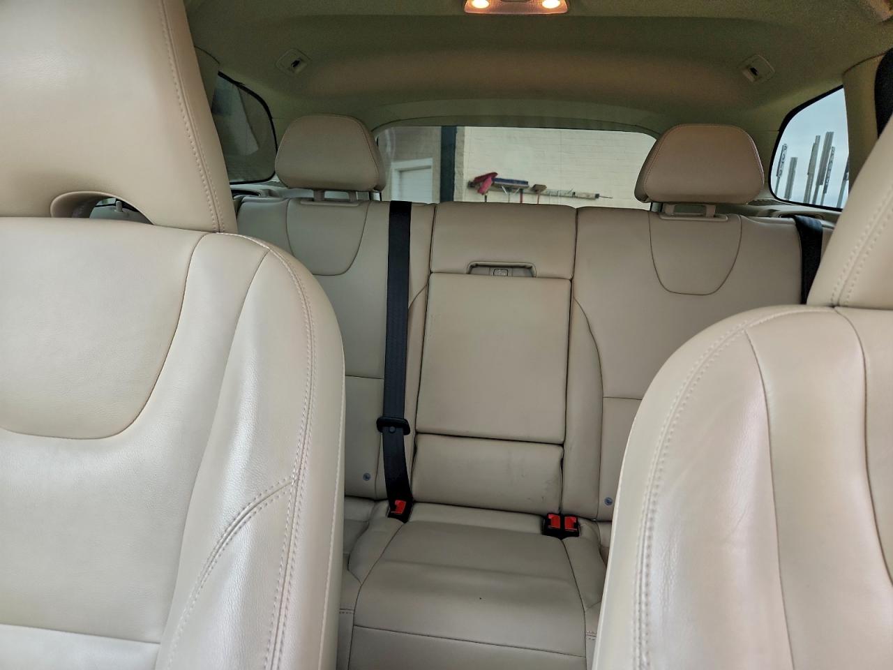 2015 VOLVO XC60 T5 PREMIER photo 10