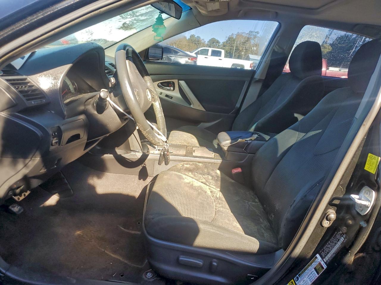 2011 TOYOTA CAMRY BASE photo 7