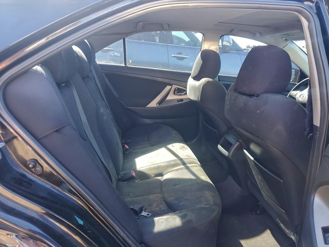 2011 TOYOTA CAMRY BASE photo 10