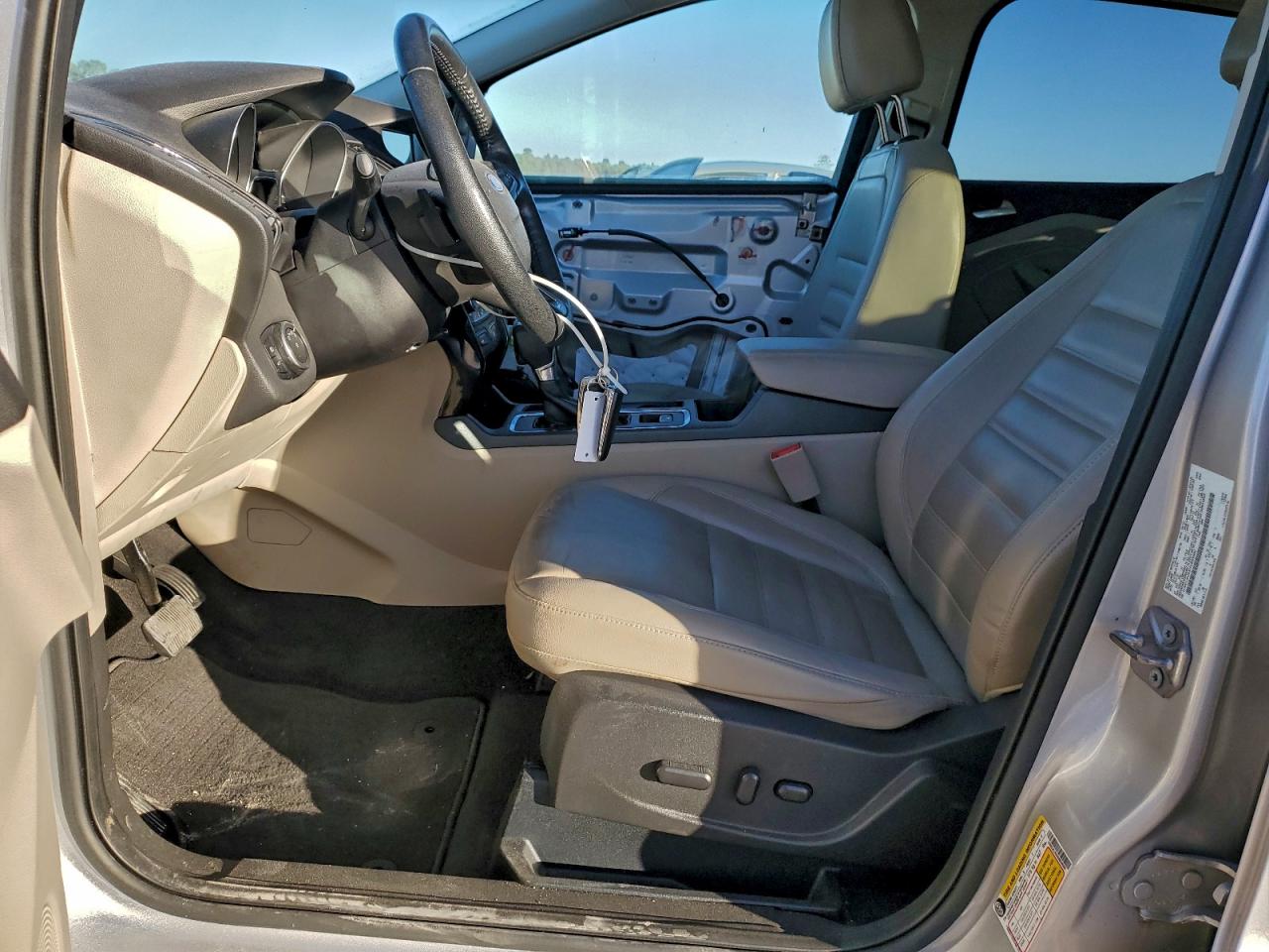 2017 FORD ESCAPE TITANIUM photo 7