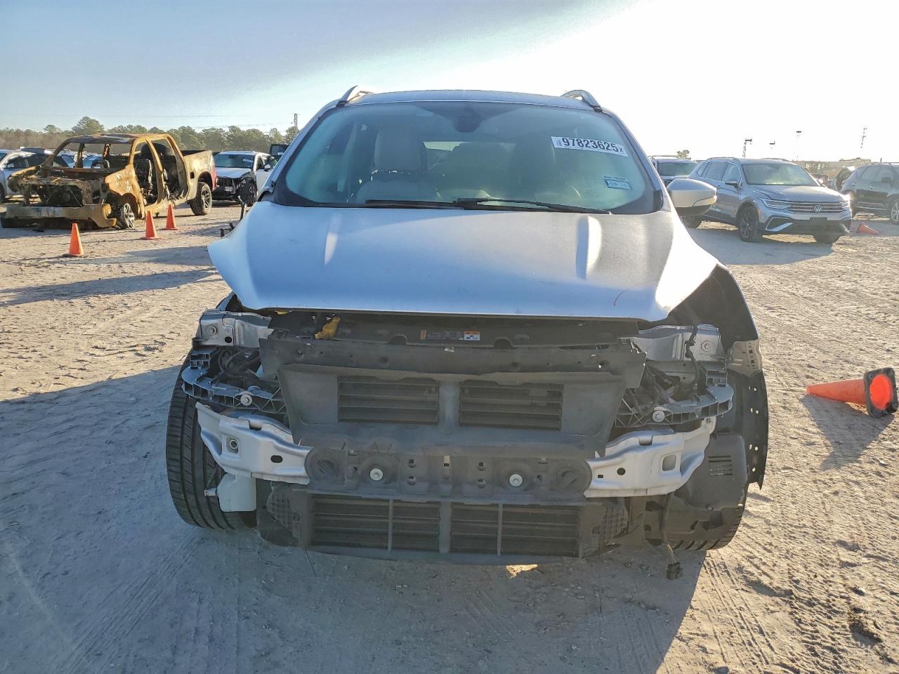 2017 FORD ESCAPE TITANIUM photo 5