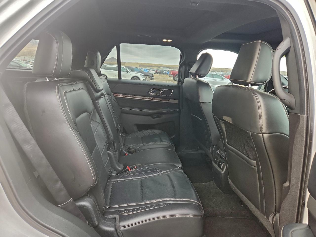 2018 FORD EXPLORER PLATINUM photo 11