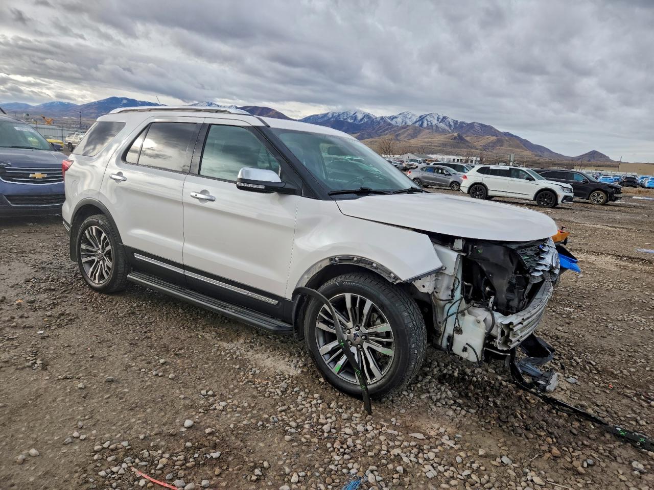 2018 FORD EXPLORER PLATINUM photo 4