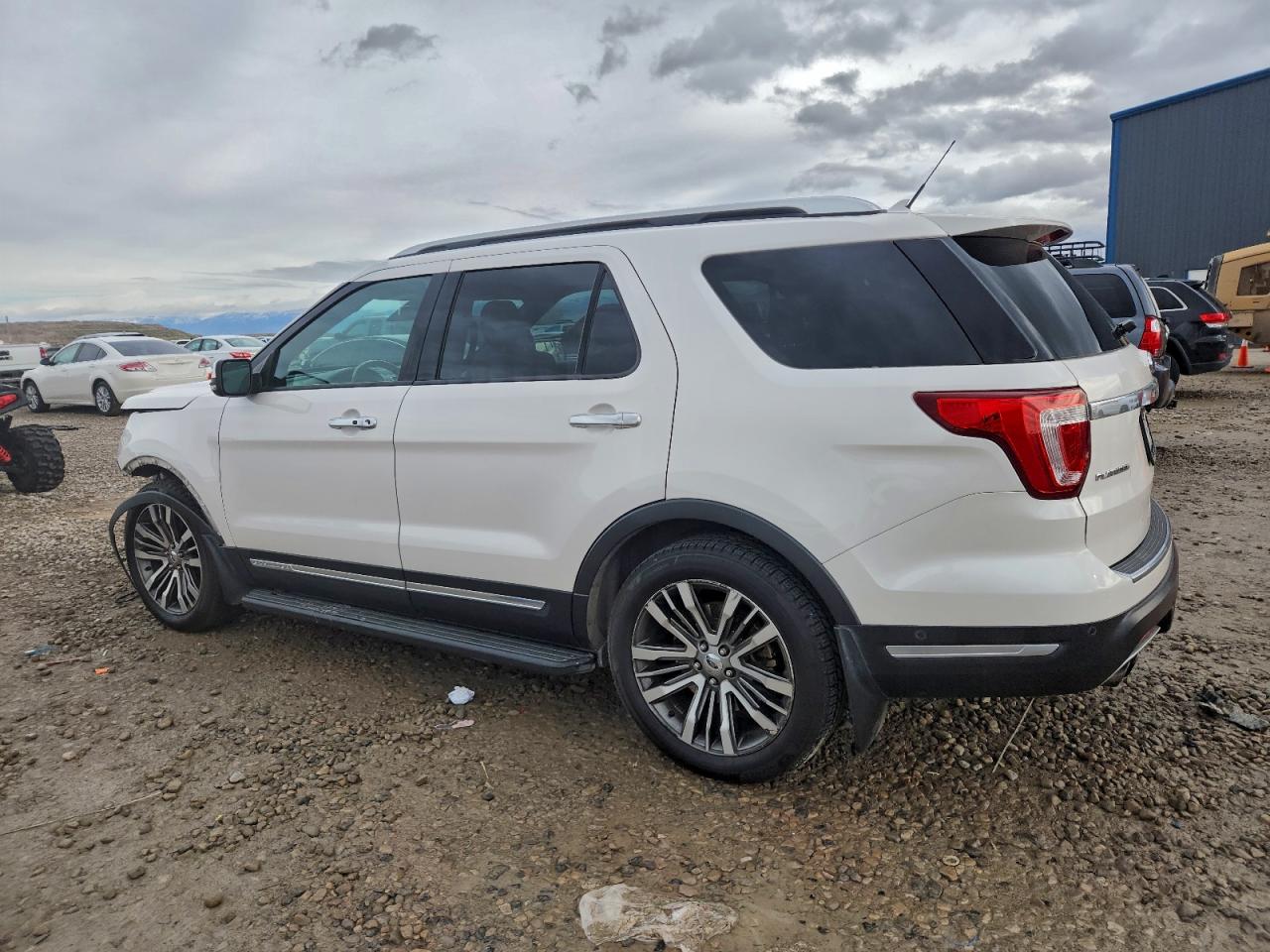 2018 FORD EXPLORER PLATINUM photo 2